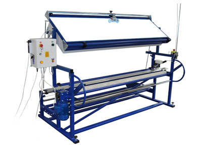 équipements spéciaux pour la fabrication de meubles et de vêtements